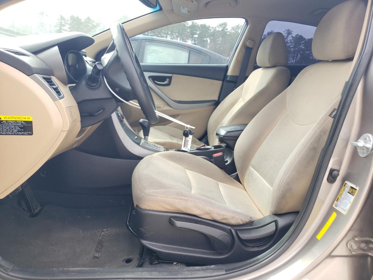 2013 Hyundai Elantra - Image 7
