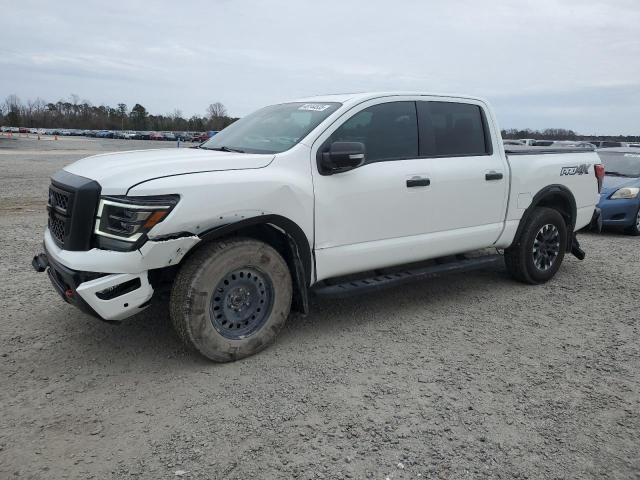 2023 Nissan Titan Sv