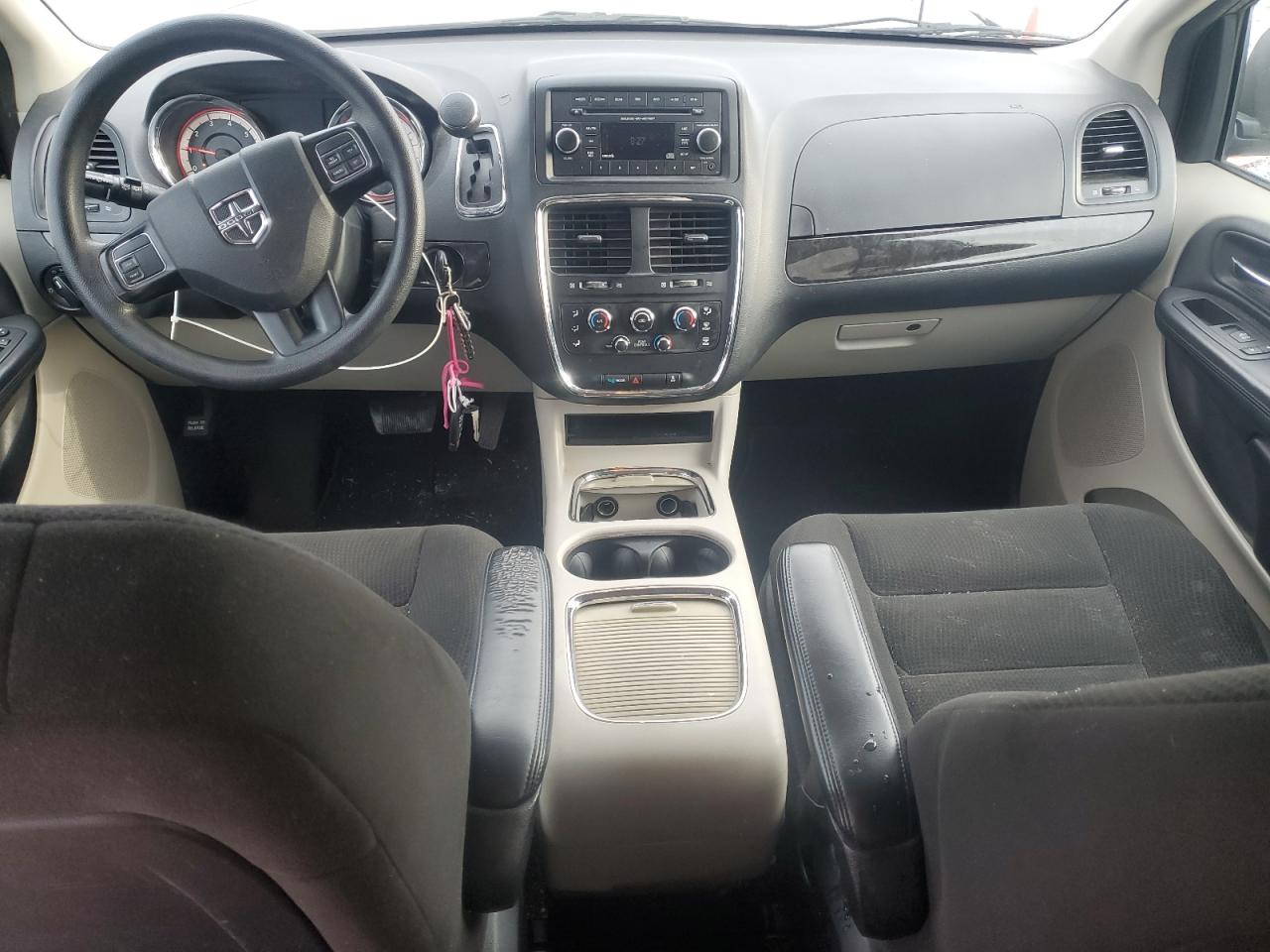2016 Dodge Caravan - Image 8