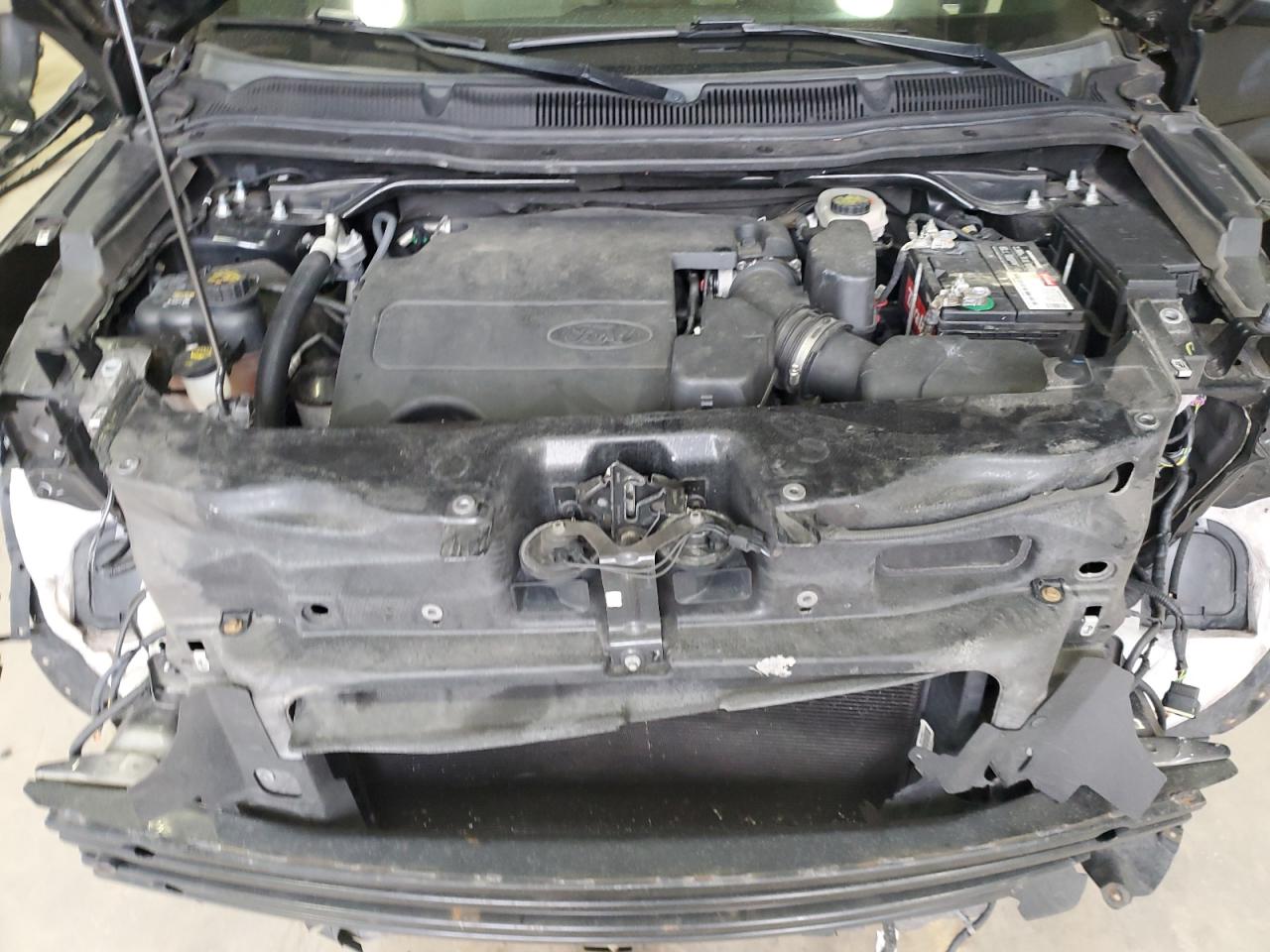 2016 Ford Explorer - Image 12