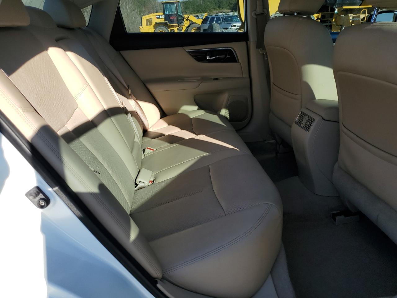 2014 Nissan Altima - Image 11