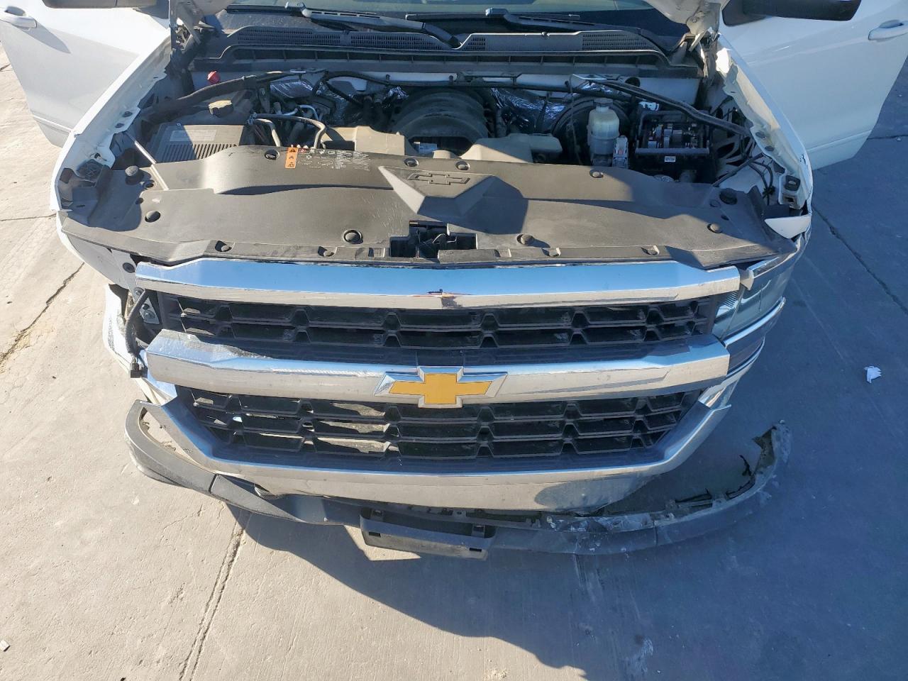 2017 Chevrolet Silverado - Image 12