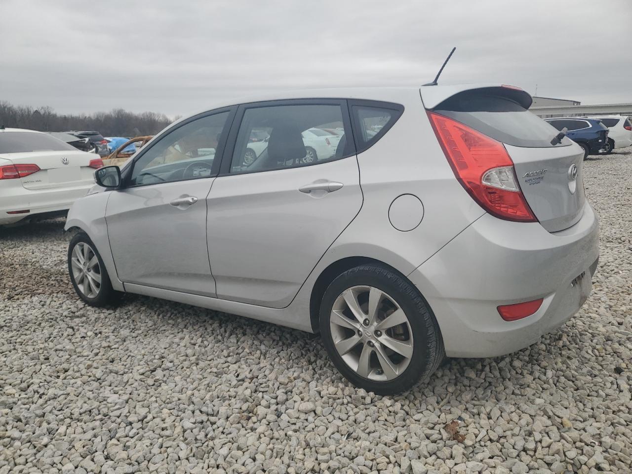 2014 Hyundai Accent - Image 2