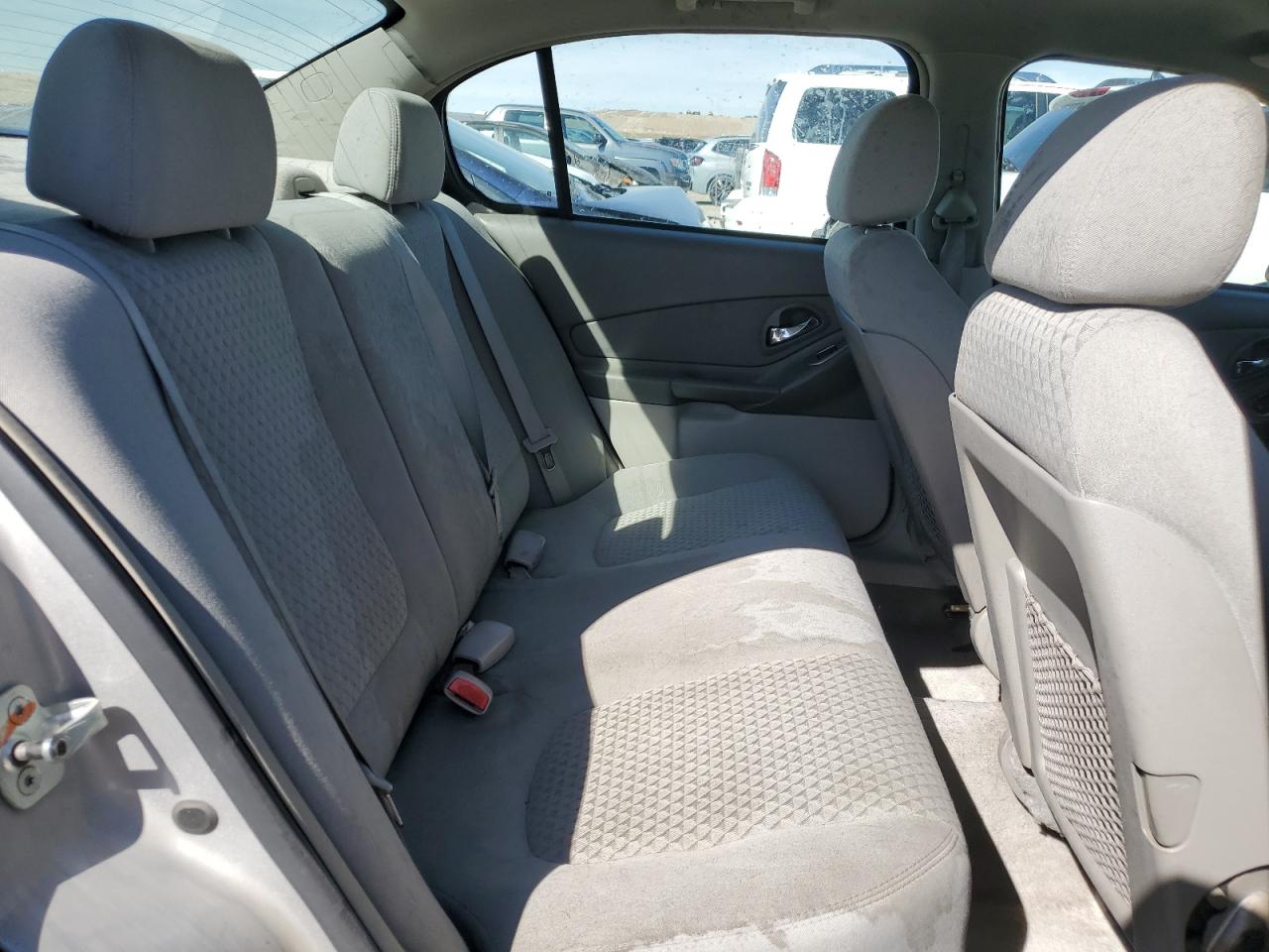 2006 Chevrolet Malibu - Image 10