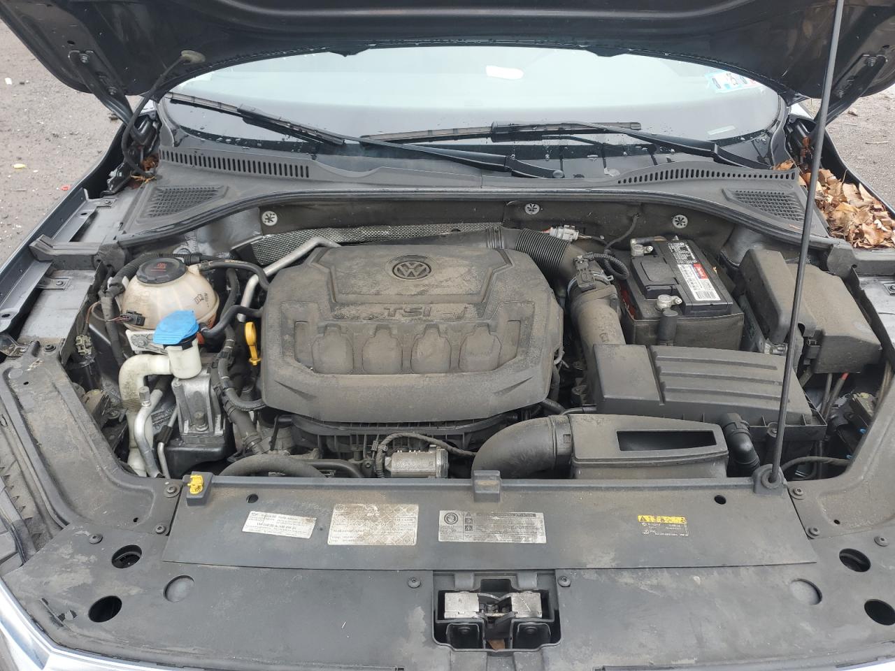 2020 Volkswagen Passat - Image 11