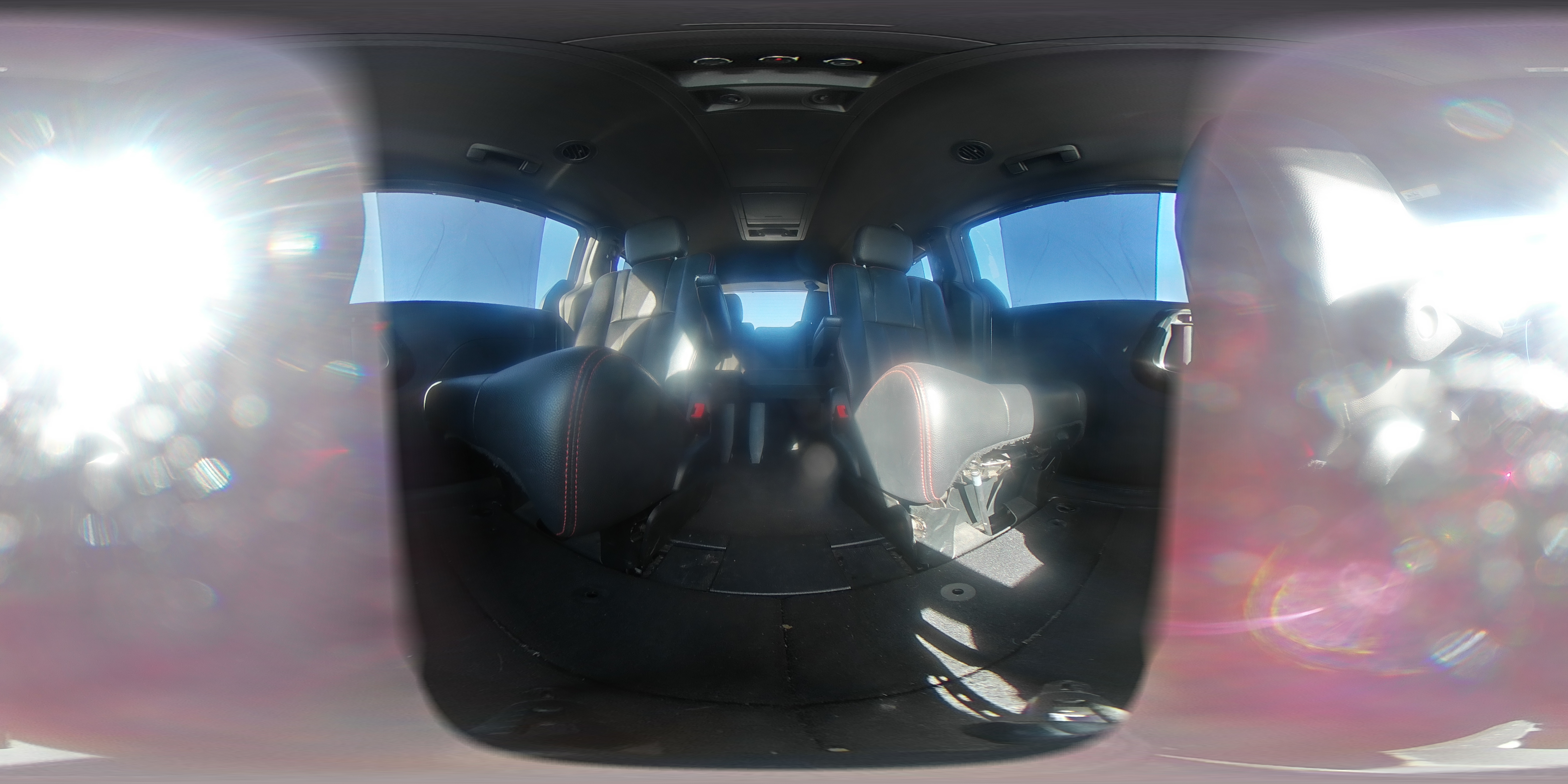 2017 Dodge Caravan - Image 14