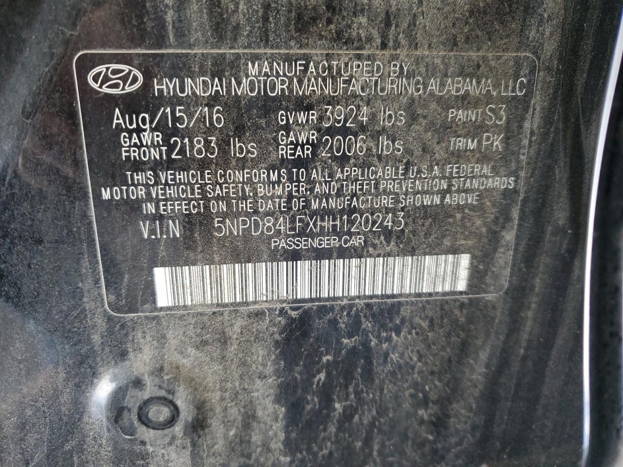 2017 Hyundai Elantra - Image 13