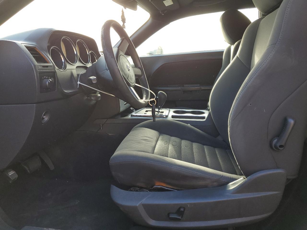 2010 Dodge Challenger - Image 7