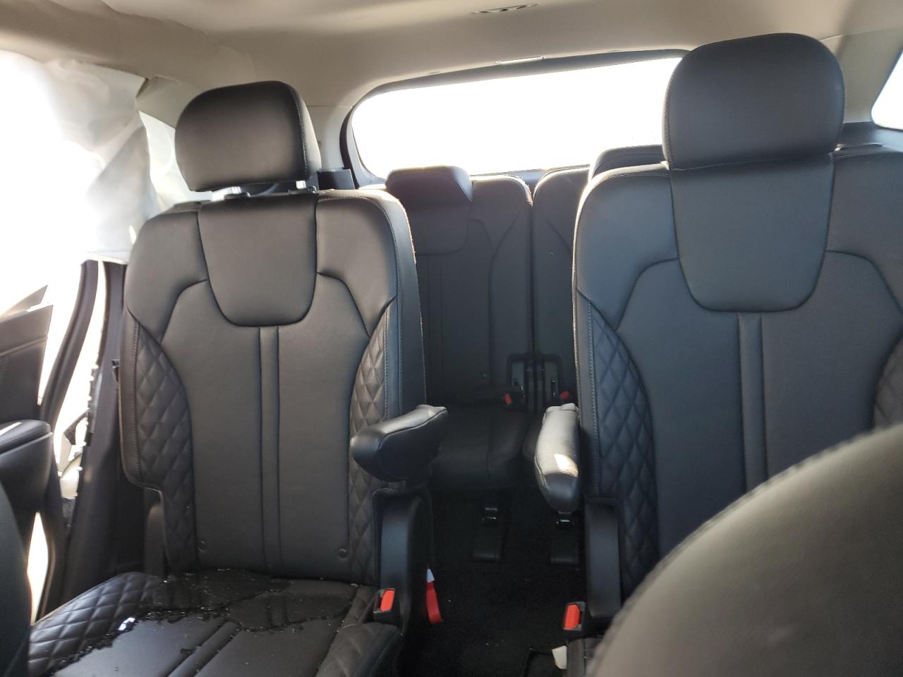 2021 Kia Sorento - Image 10