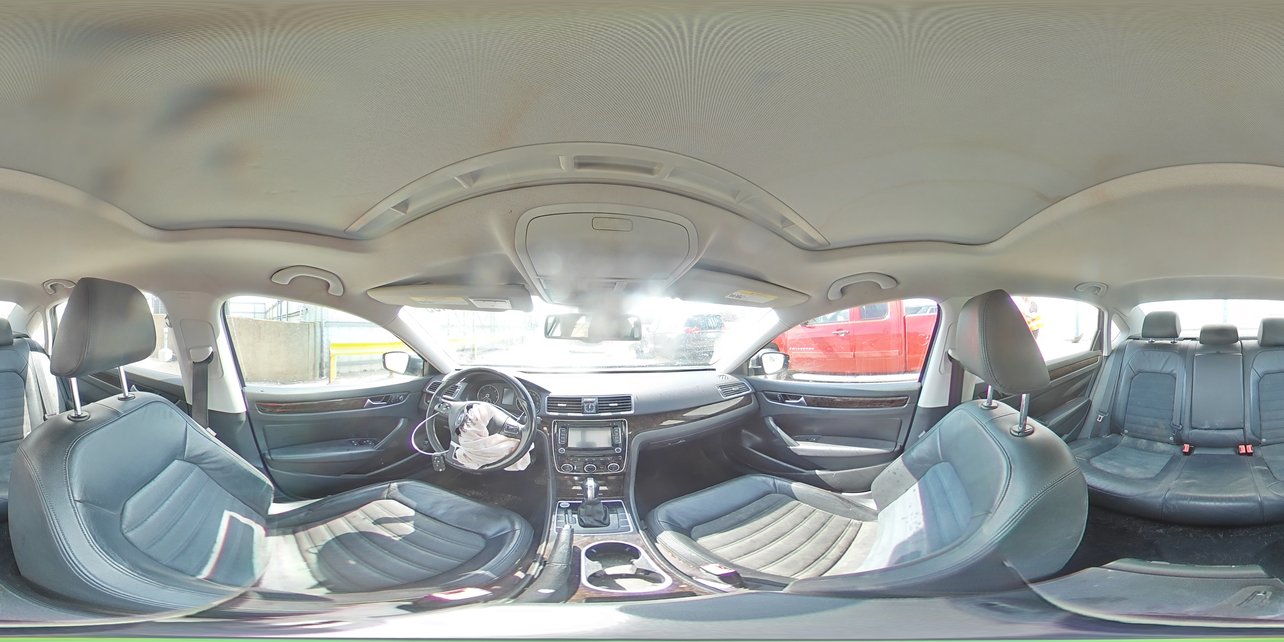 2014 Volkswagen Passat - Image 14
