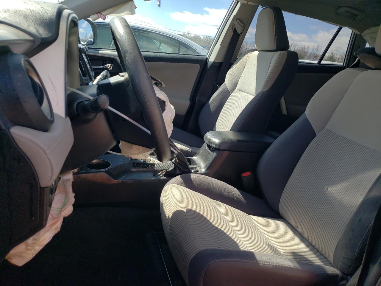 2014 Toyota RAV 4 - Image 7
