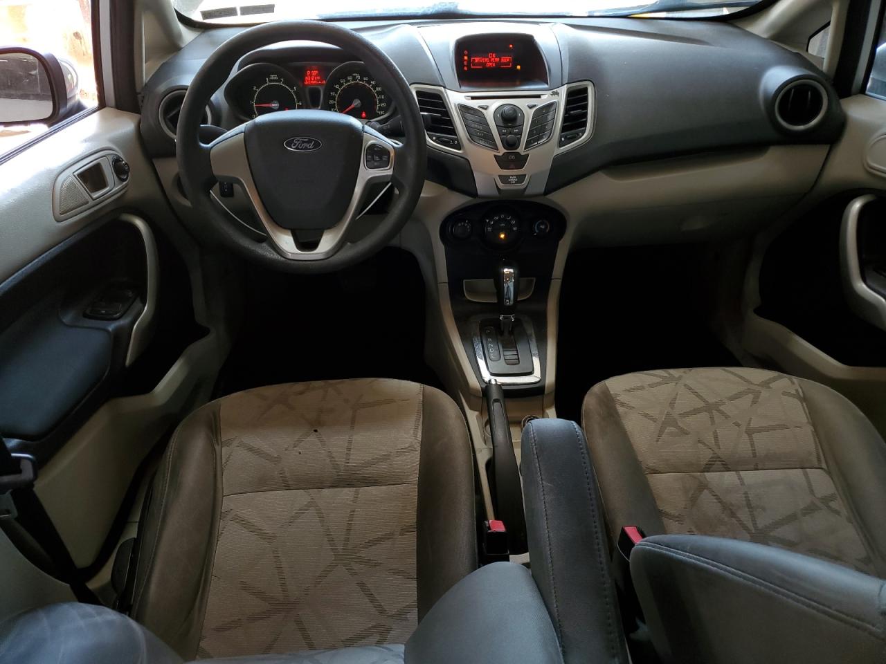 2013 Ford Fiesta - Image 8