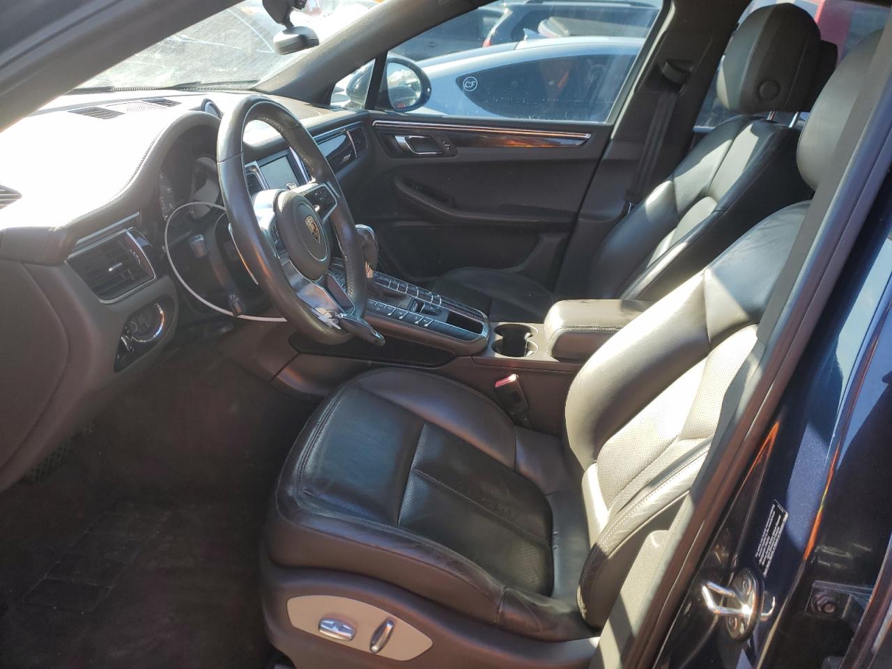 2016 Porsche Macan - Image 7