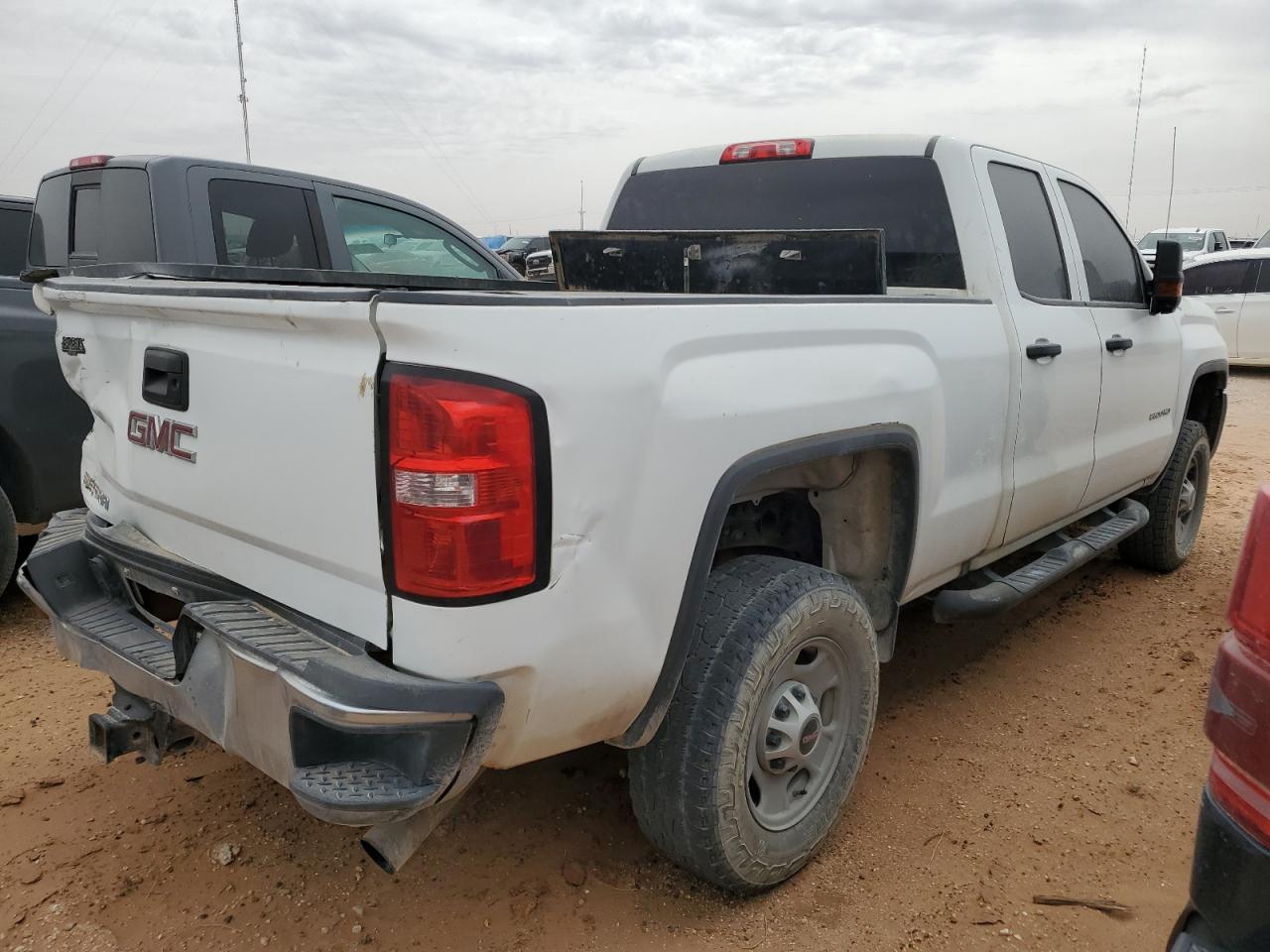 2019 GMC Sierra - Image 3