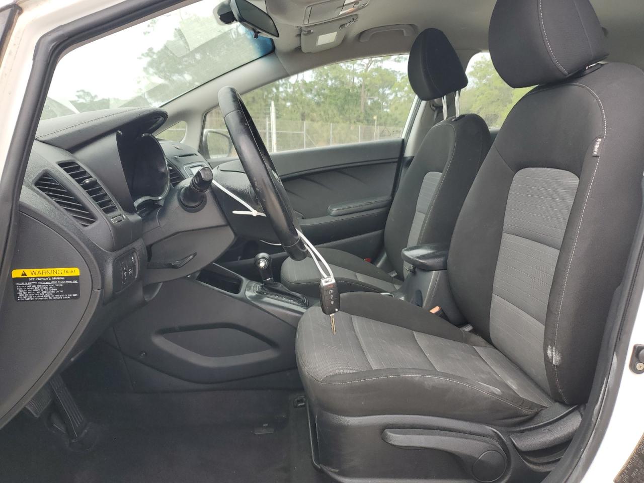 2016 Kia Forte - Image 7