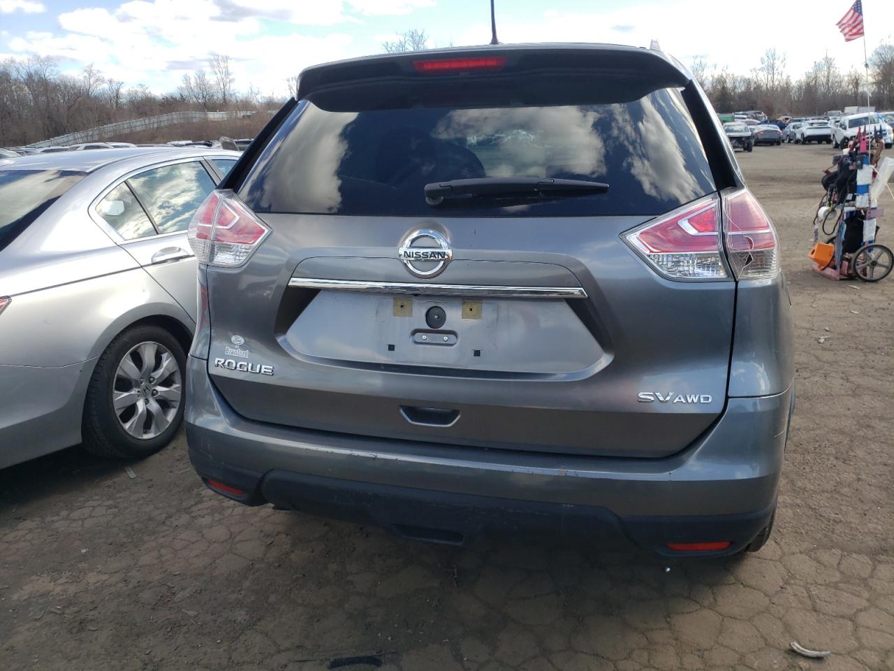 2015 Nissan Rogue - Image 6