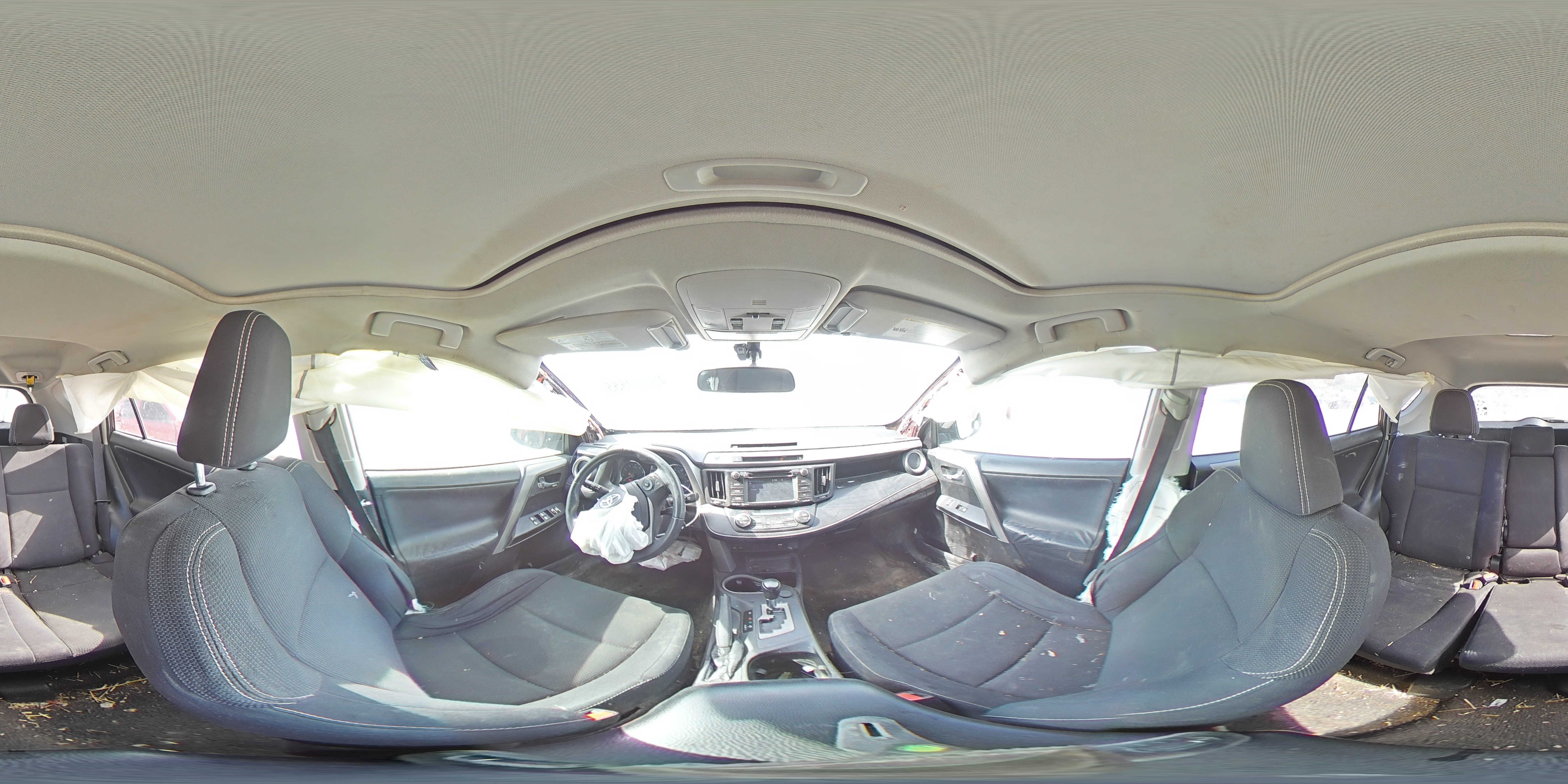 2016 Toyota RAV 4 - Image 14