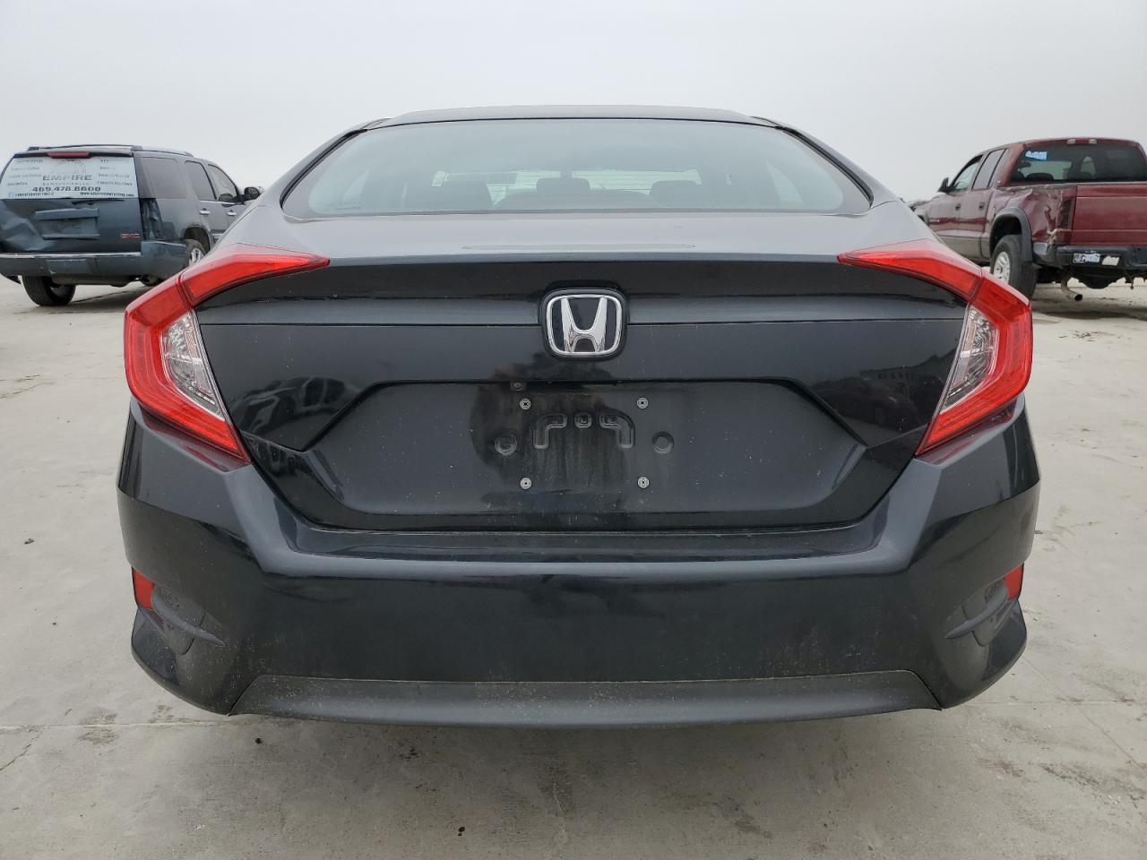 19XFC2F57JE033991 HONDA CIVIC 2018