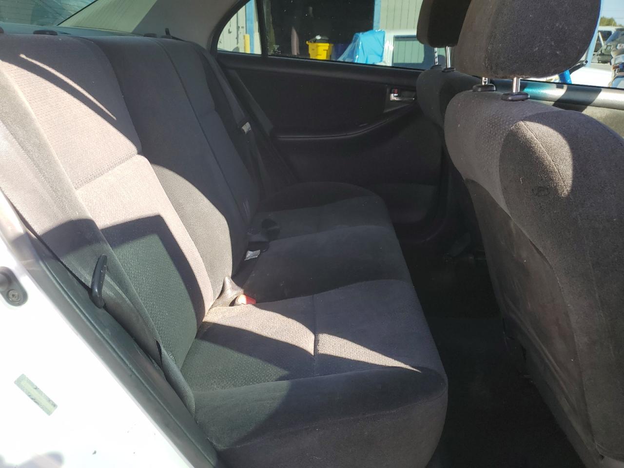 2004 Toyota Corolla - Image 10