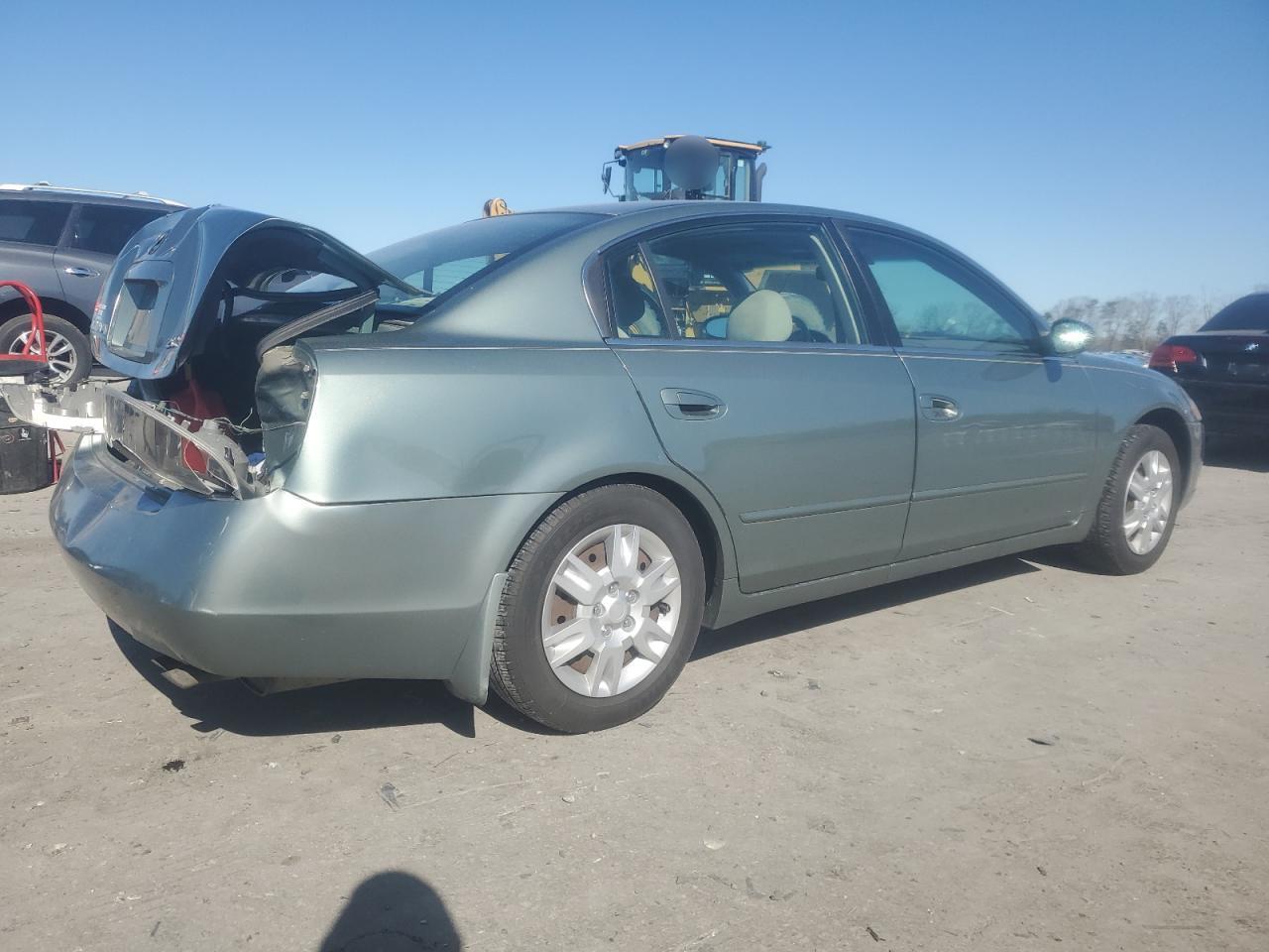 2005 Nissan Altima - Image 3