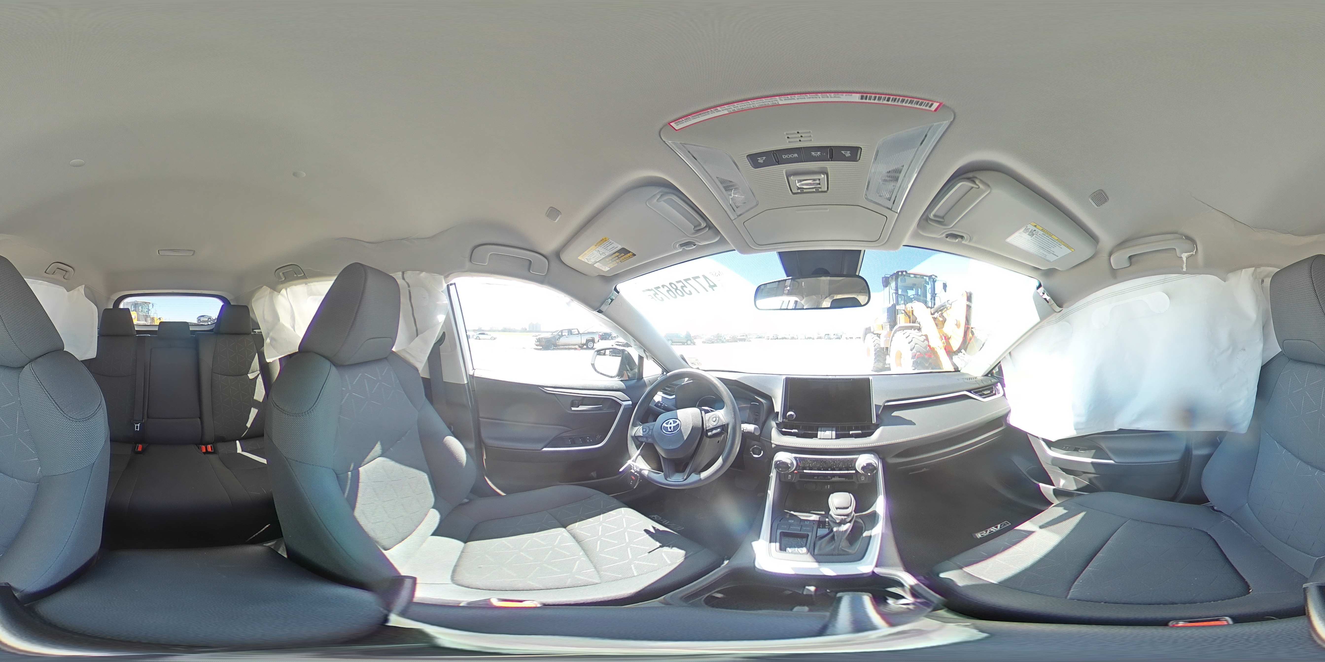2024 Toyota RAV 4 - Image 13