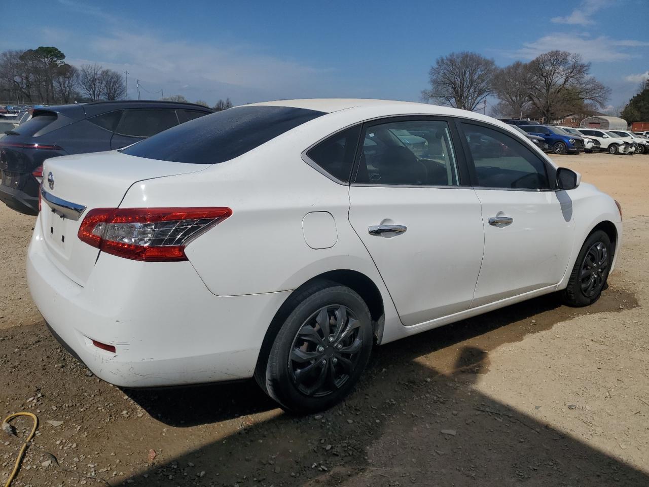 2015 Nissan Sentra - Image 3