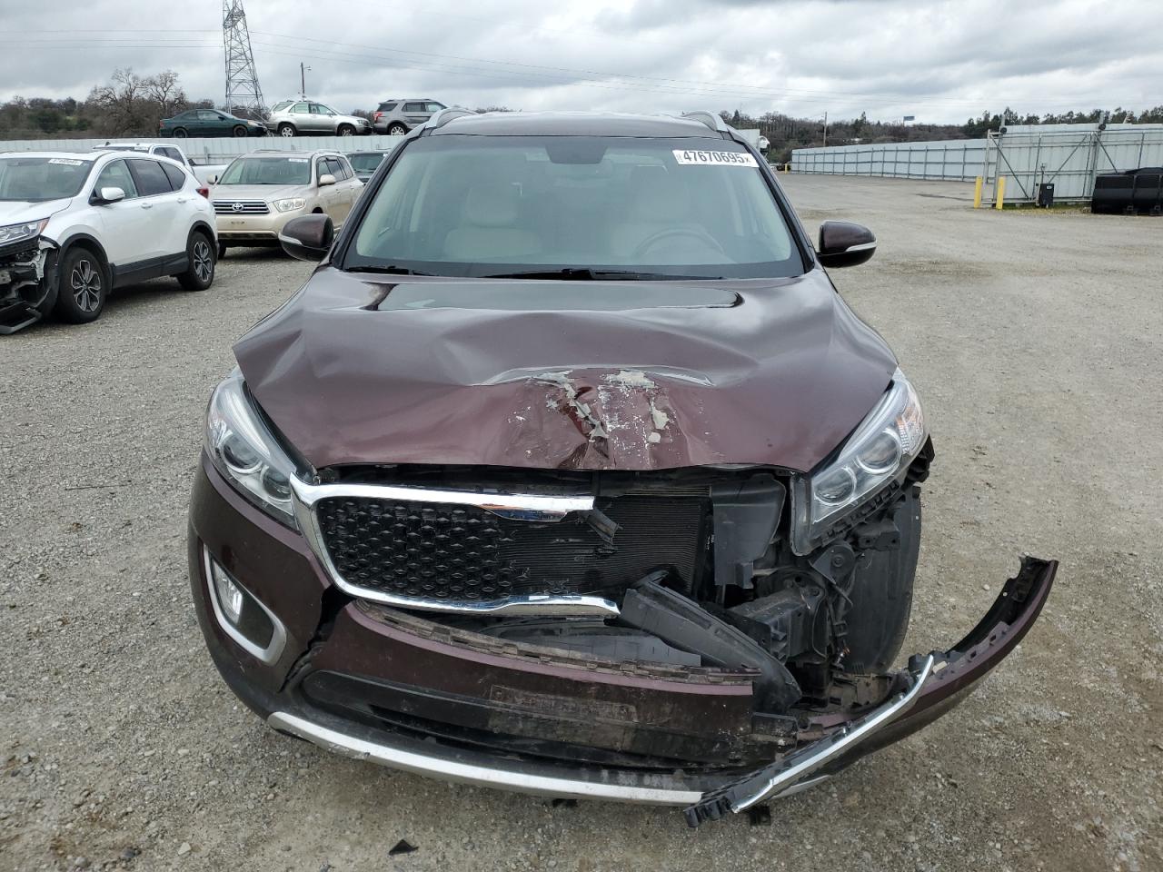 2016 Kia Sorento - Image 5