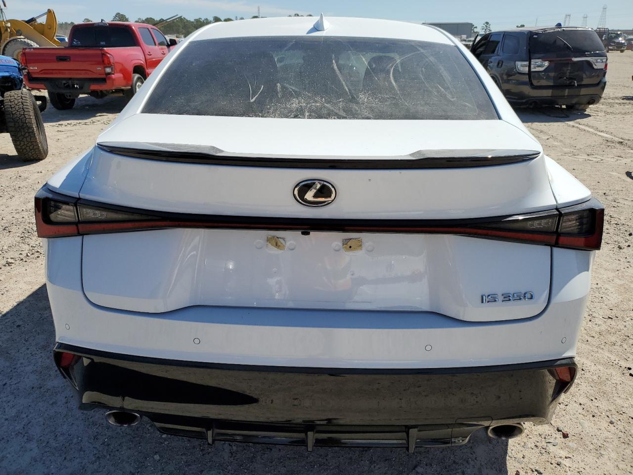 2023 Lexus IS - Image 6