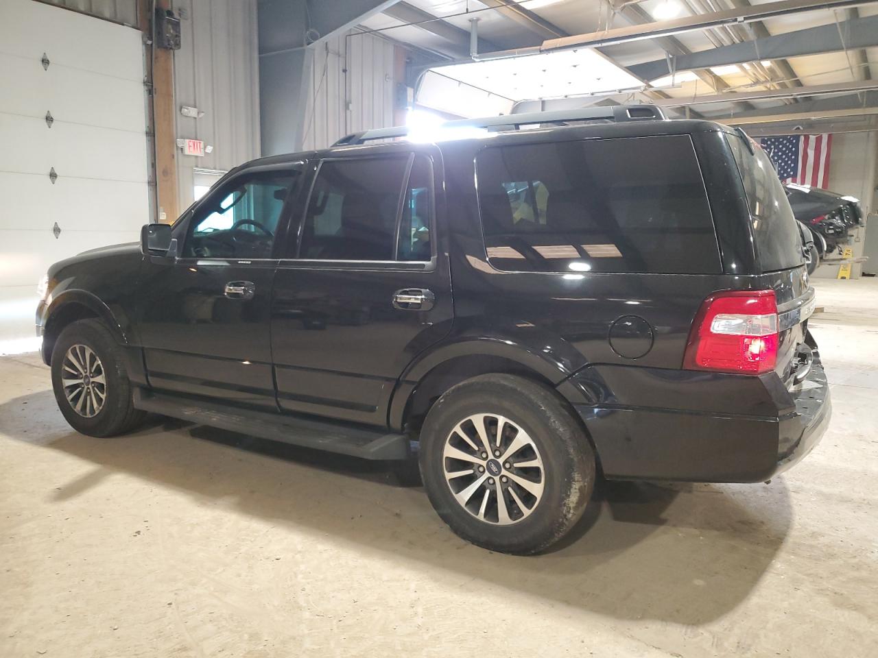 2015 Ford Expedition - Image 2