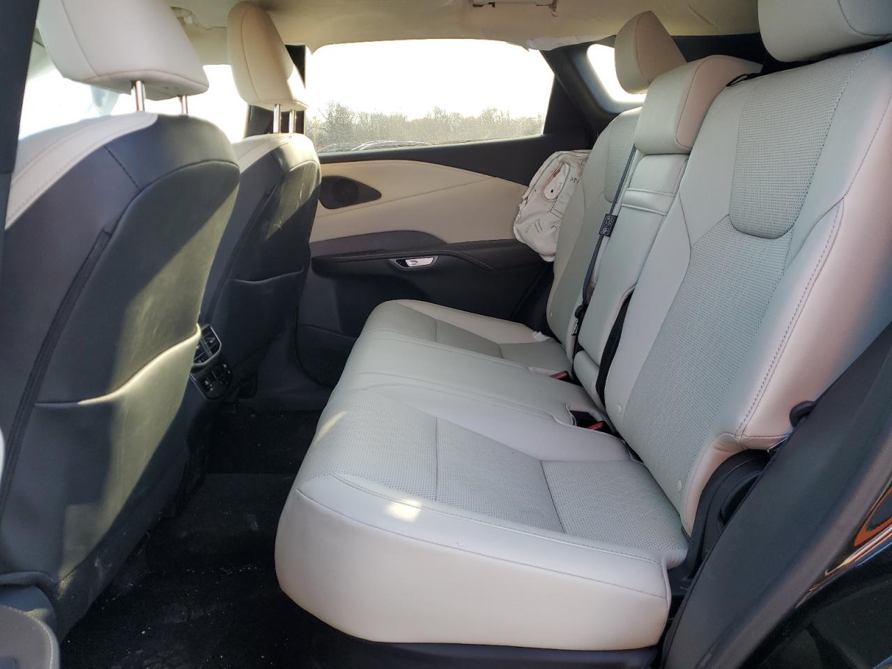 2024 Lexus RX - Image 10