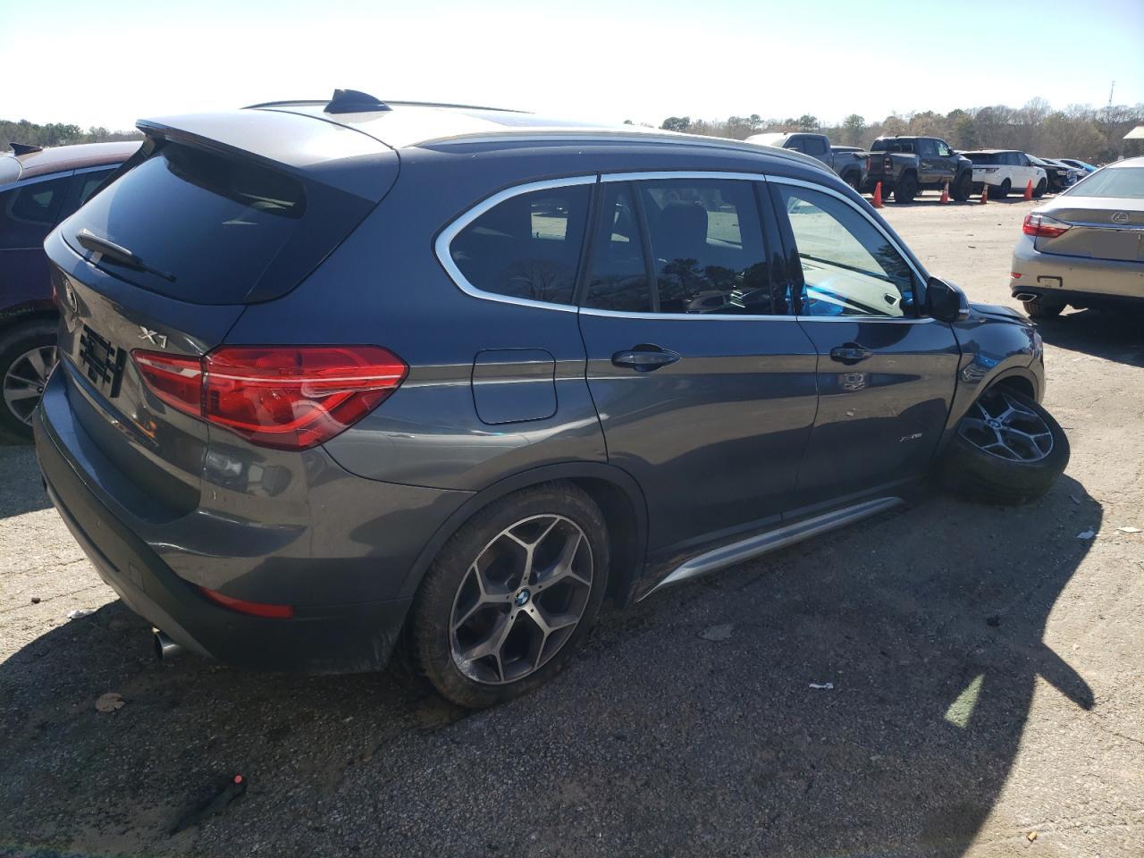 2018 BMW X1 - Image 3