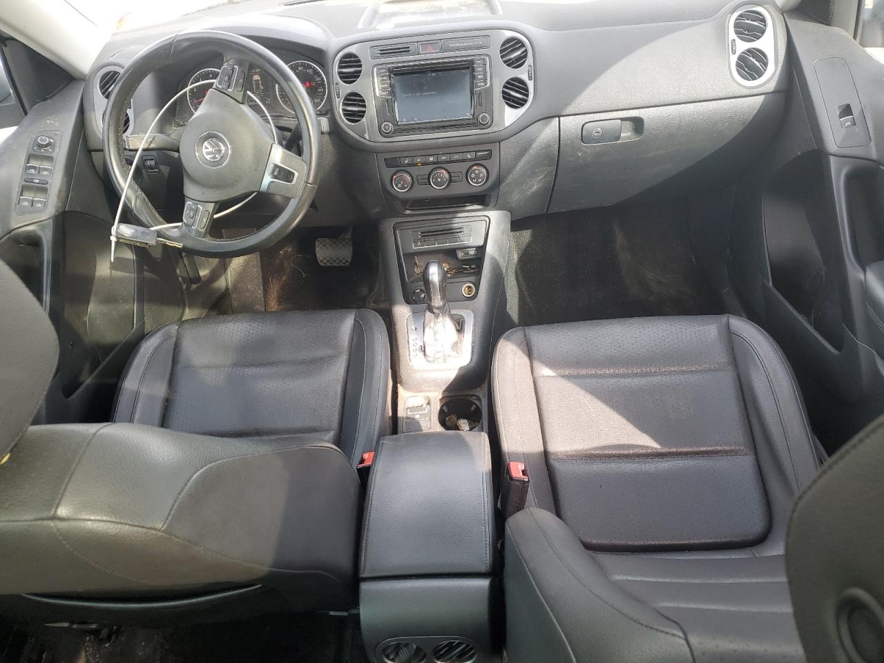 2016 Volkswagen Tiguan - Image 8