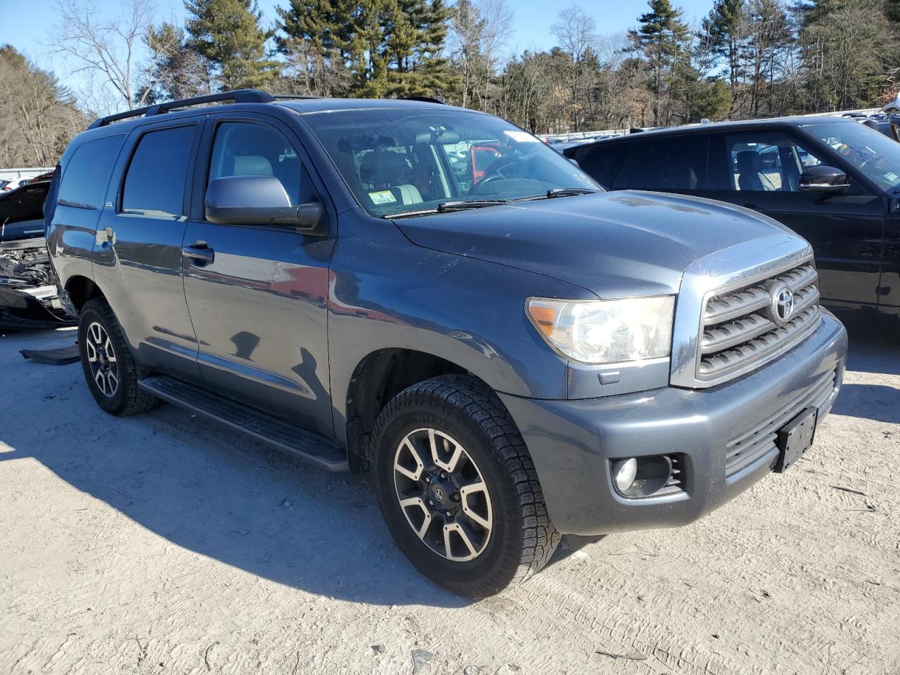 2010 Toyota Sequoia - Image 4
