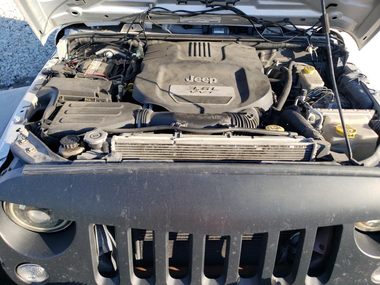2012 Jeep Wrangler - Image 13