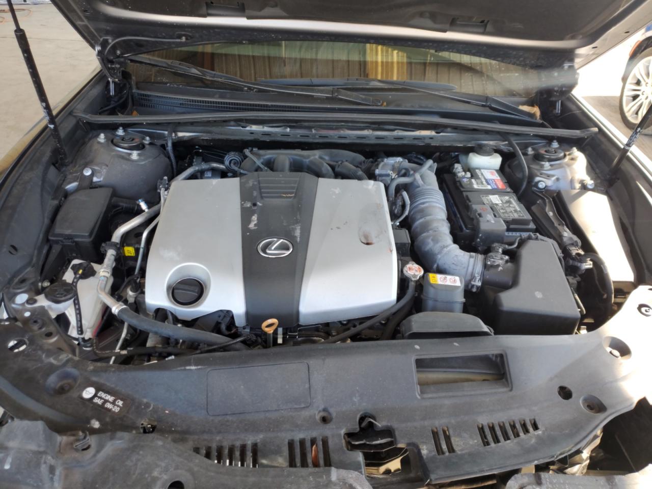 2021 Lexus ES - Image 11