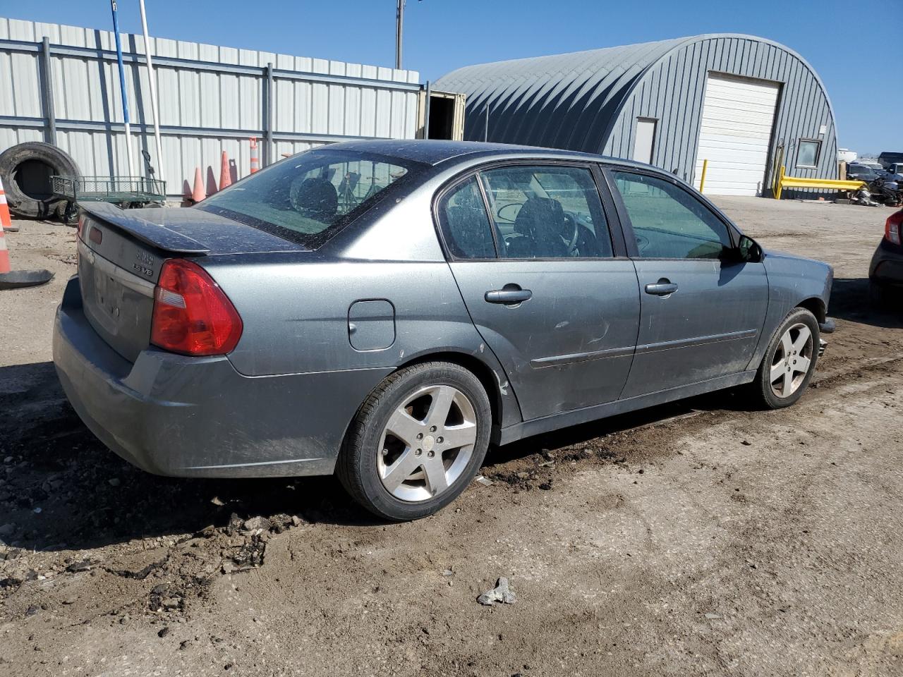 2004 Chevrolet Malibu - Image 3