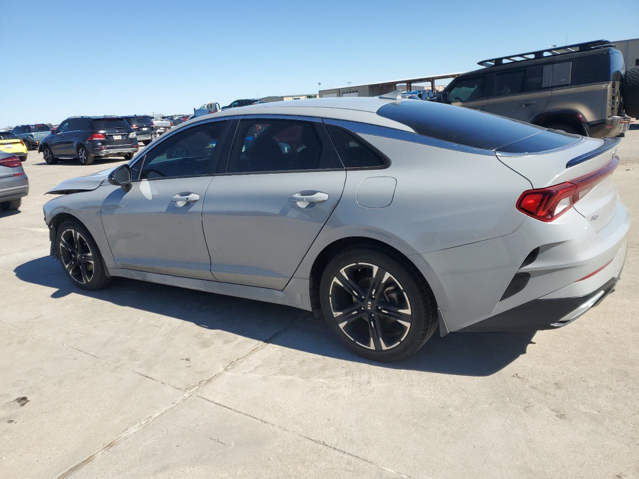 2021 Kia K5 - Image 2
