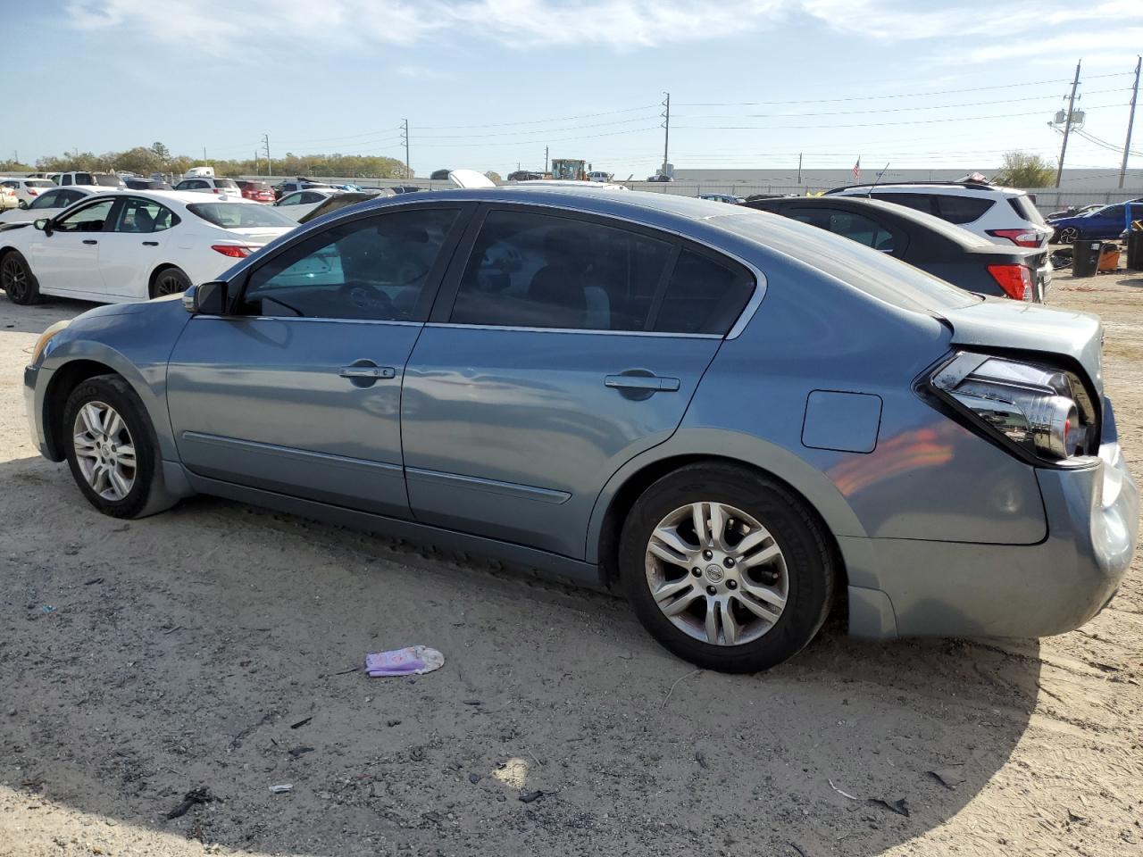 2012 Nissan Altima - Image 2