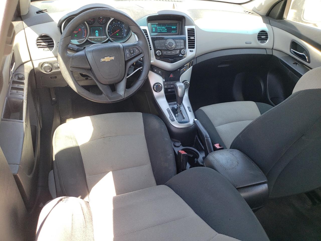 2012 Chevrolet Cruze - Image 8