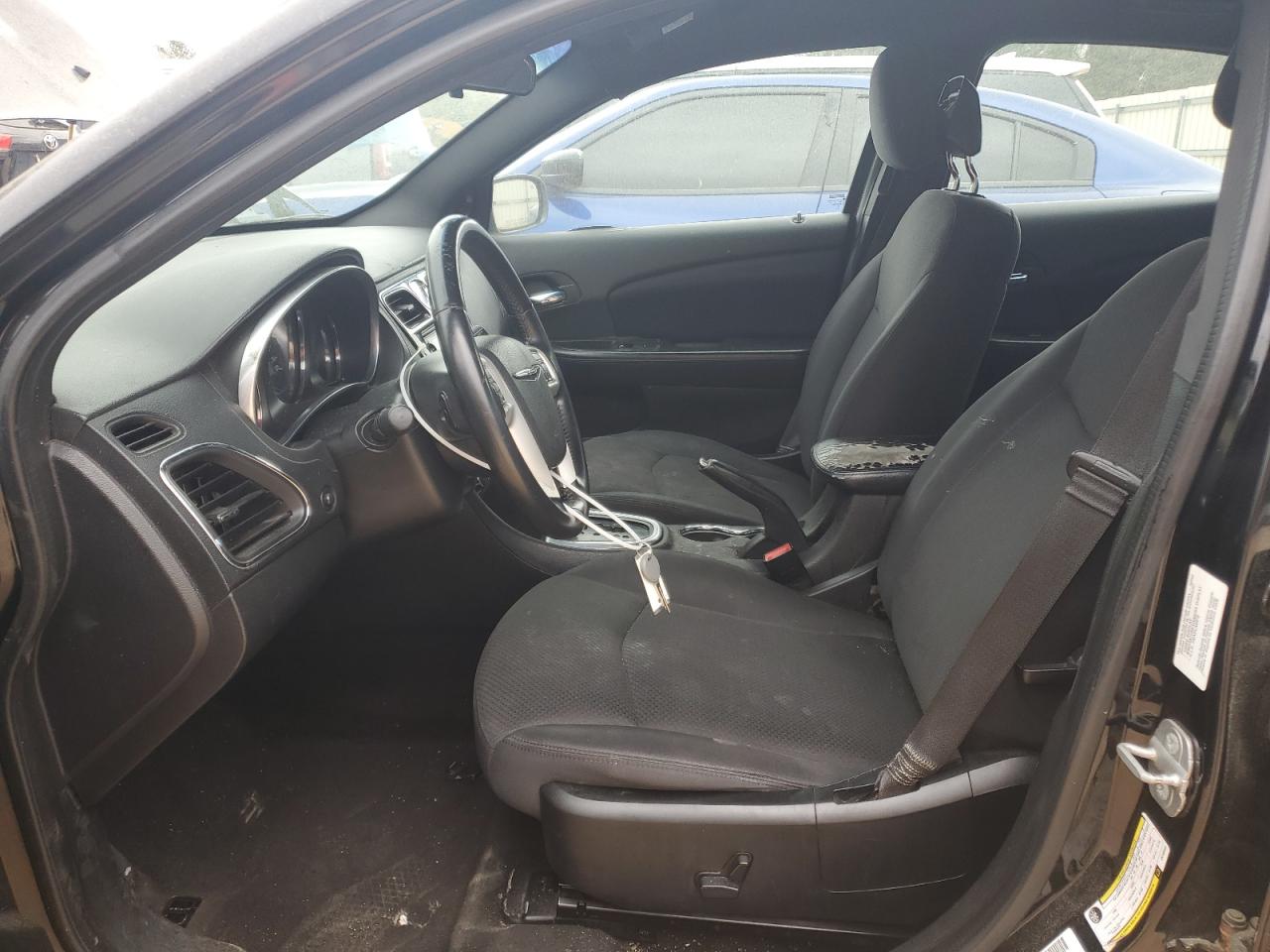 2014 Chrysler 200 - Image 7