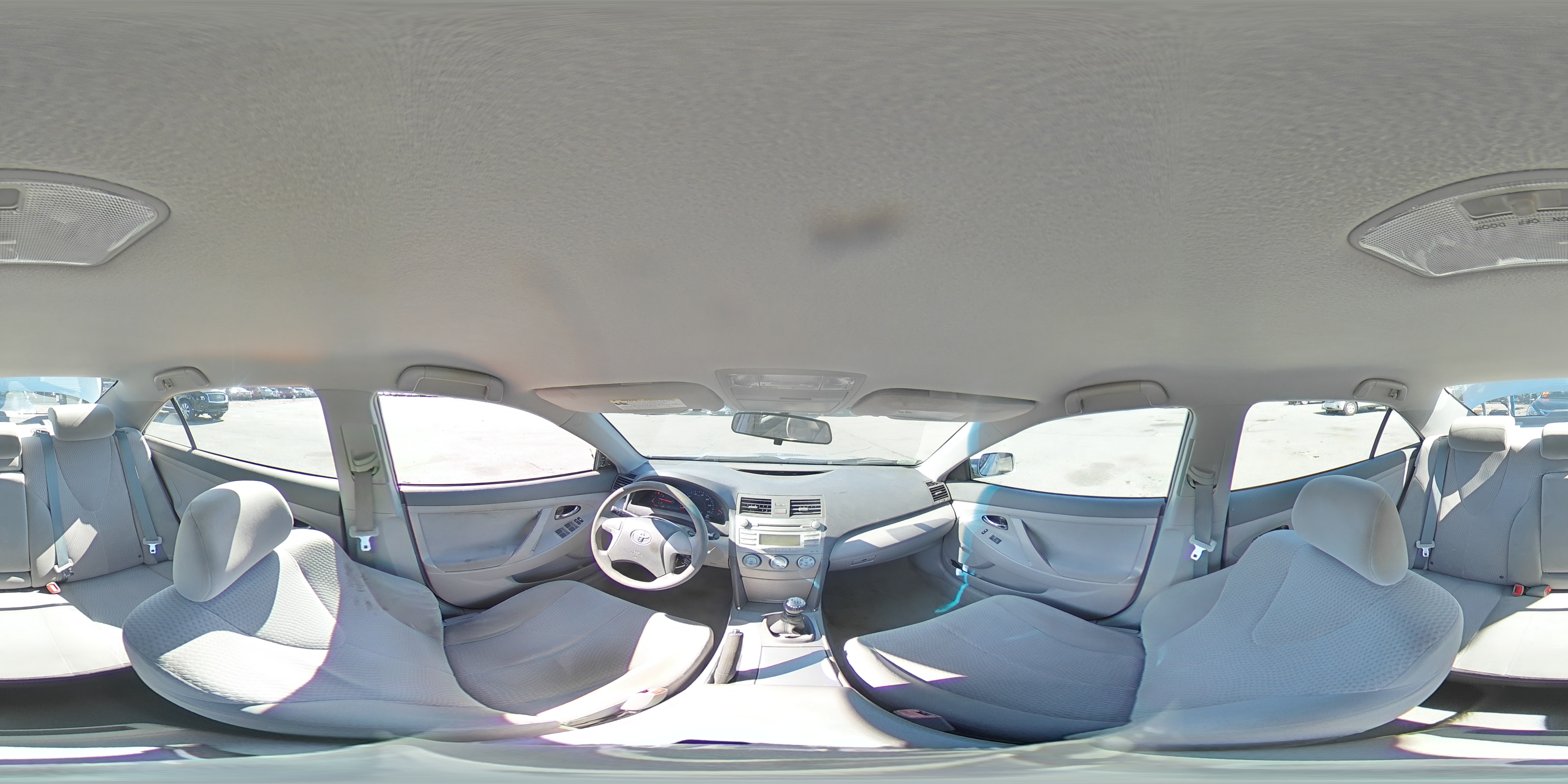 2011 Toyota Camry - Image 12