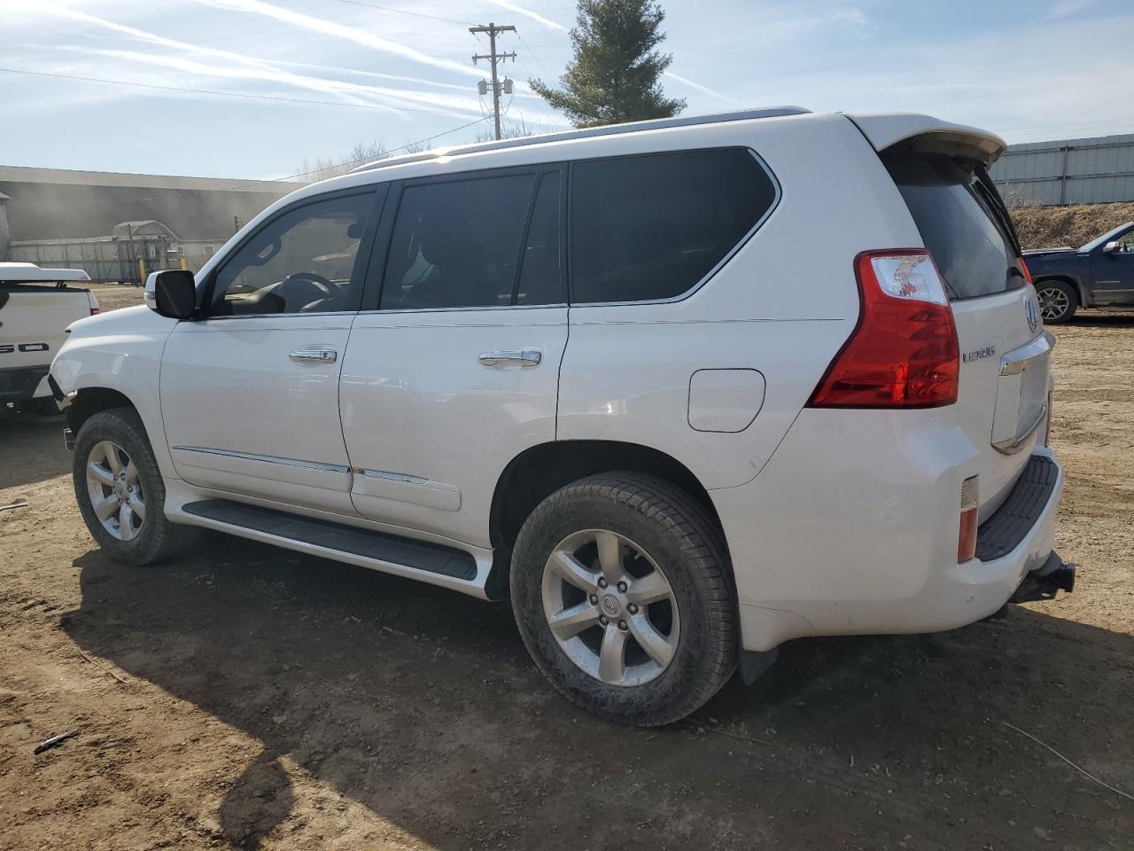 2010 Lexus GX - Image 2