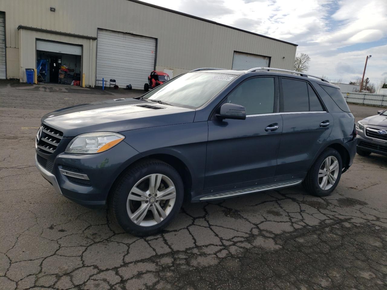 2015 Mercedes-Benz Ml 350 4Matic for Sale in Woodburn, OR - Rear End