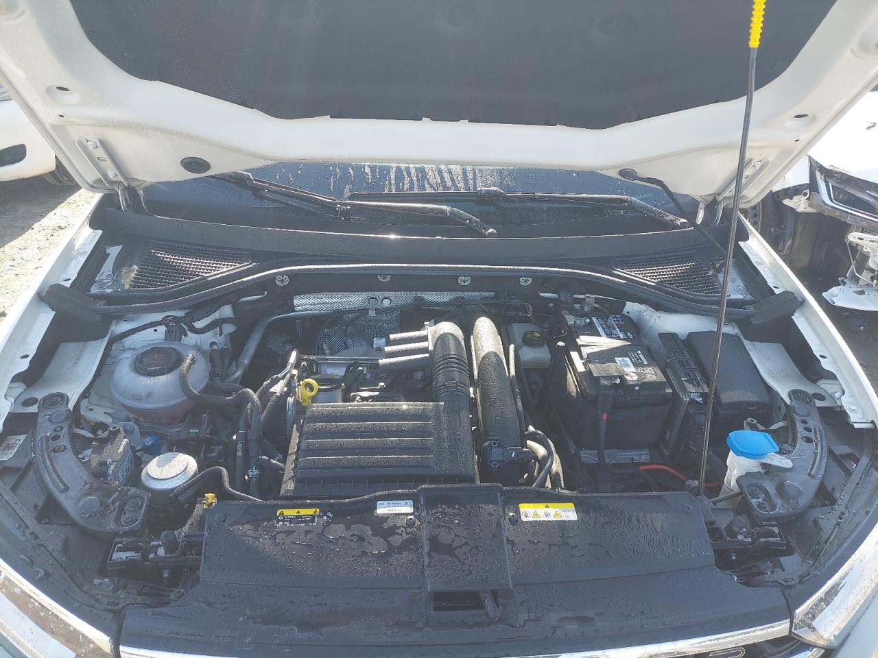 WVGCD1A18PV638780 - 2023 Volkswagen T-ROC - #47338055