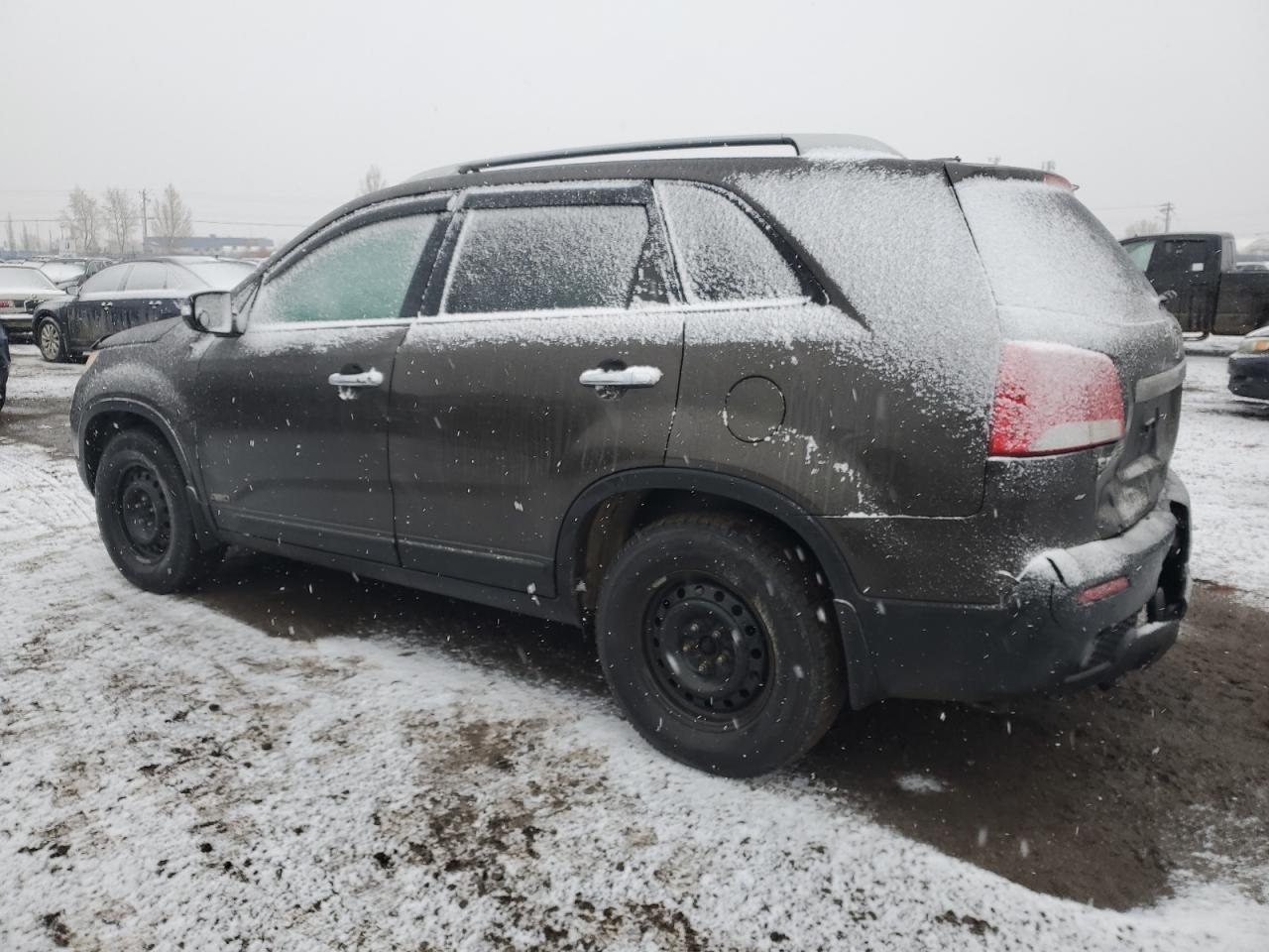 2011 Kia Sorento - Image 2