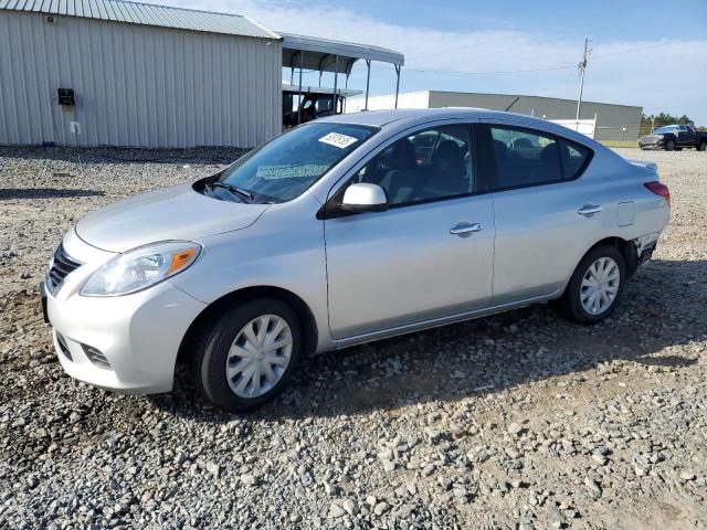  NISSAN VERSA 2013 Серебристый
