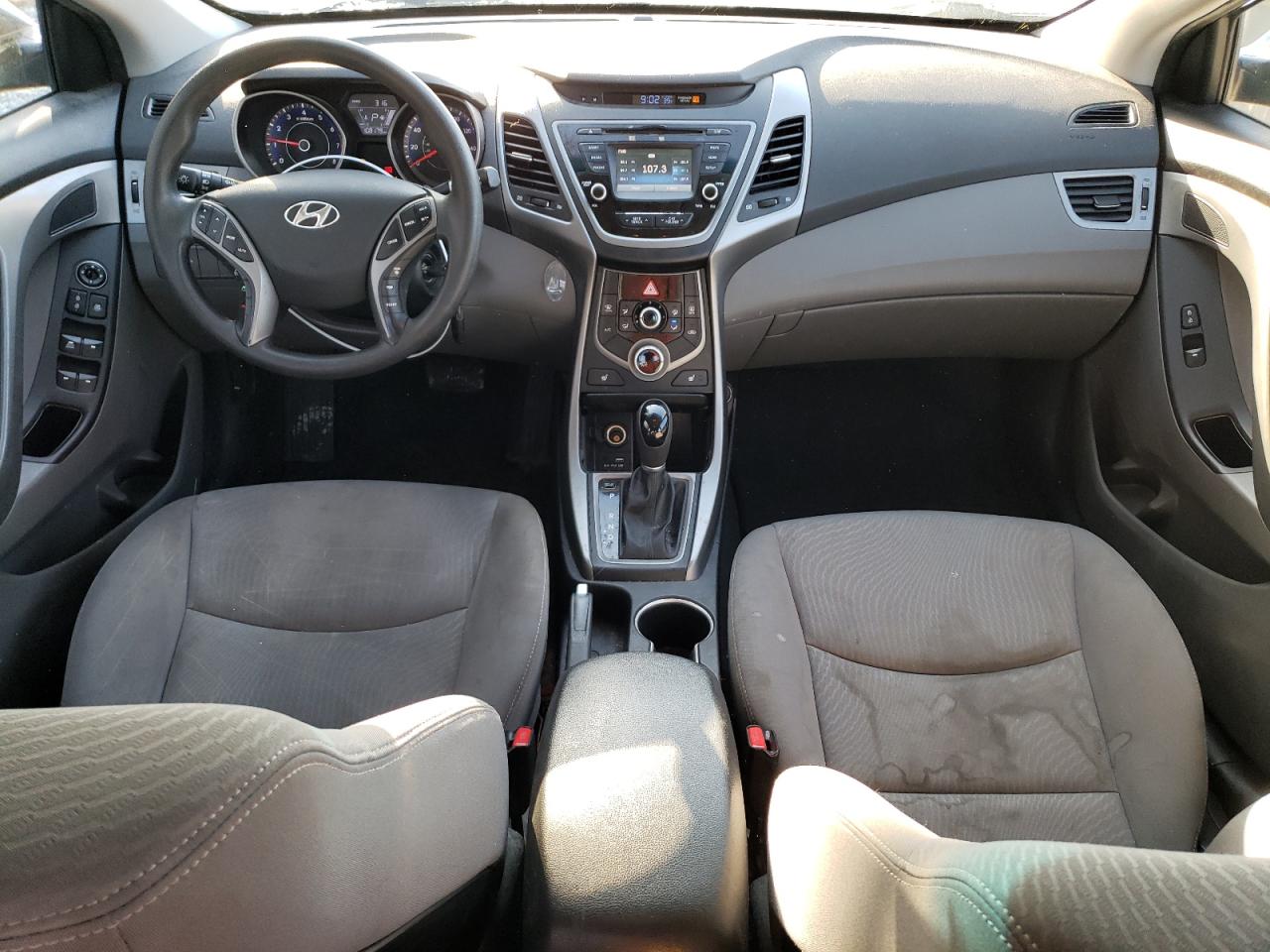 2014 Hyundai Elantra - Image 8