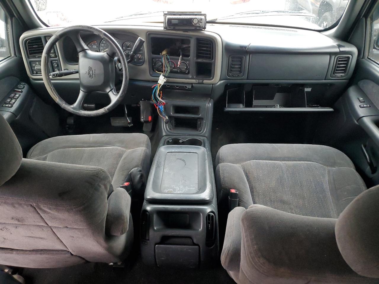 2002 Chevrolet Silverado - Image 8