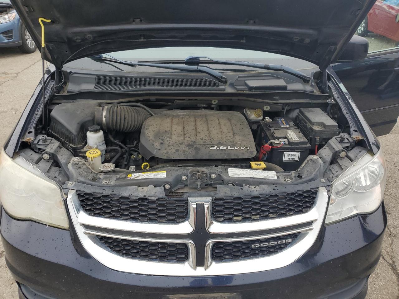 2011 Dodge Caravan - Image 12