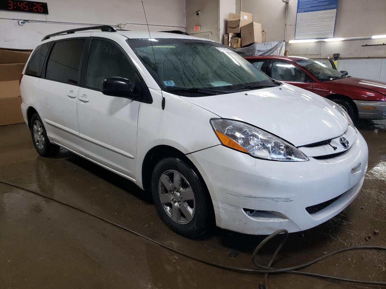 2008 Toyota Sienna - Image 4